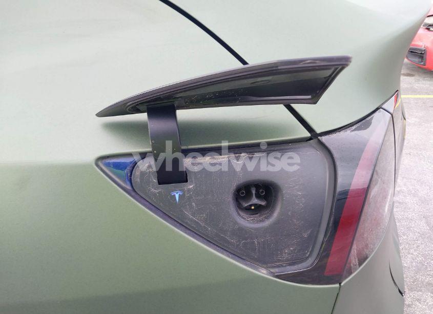 Photo 19 of 2021 Tesla Model Y LONG RANGE DUAL MOTOR ALL-WHEEL DRIVE (VIN 5YJYGDEE2MF298956)