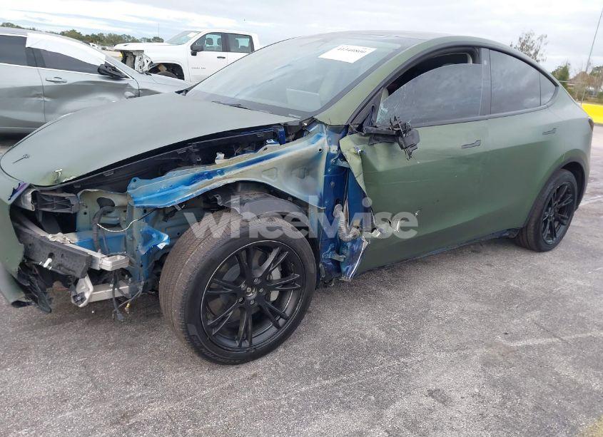 Photo 6 of 2021 Tesla Model Y LONG RANGE DUAL MOTOR ALL-WHEEL DRIVE (VIN 5YJYGDEE2MF298956)