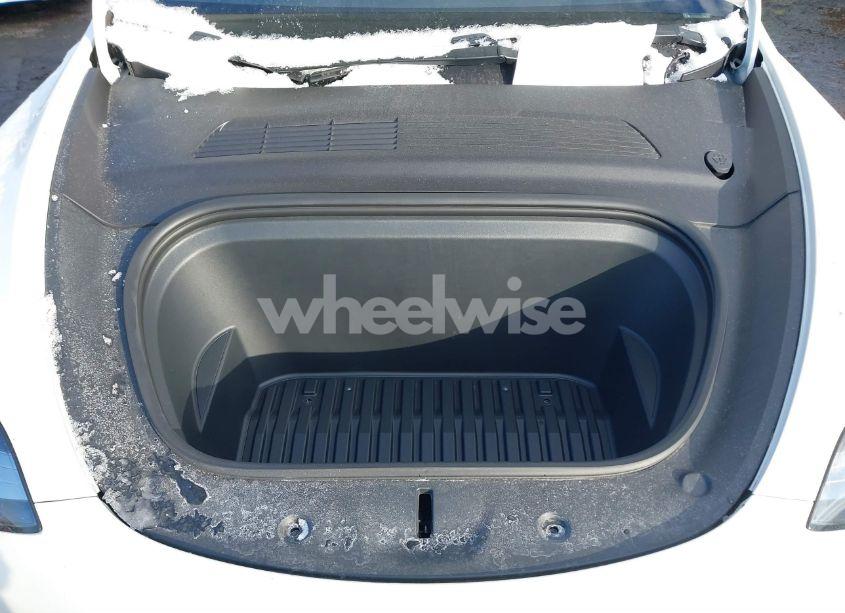 Photo 10 of 2020 Tesla Model Y LONG RANGE DUAL MOTOR ALL-WHEEL DRIVE (VIN 5YJYGDEE3LF044932)