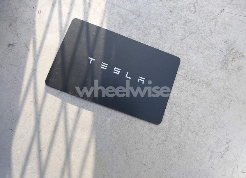Photo 11 of 2020 Tesla Model Y LONG RANGE DUAL MOTOR ALL-WHEEL DRIVE (VIN 5YJYGDEE3LF044932)