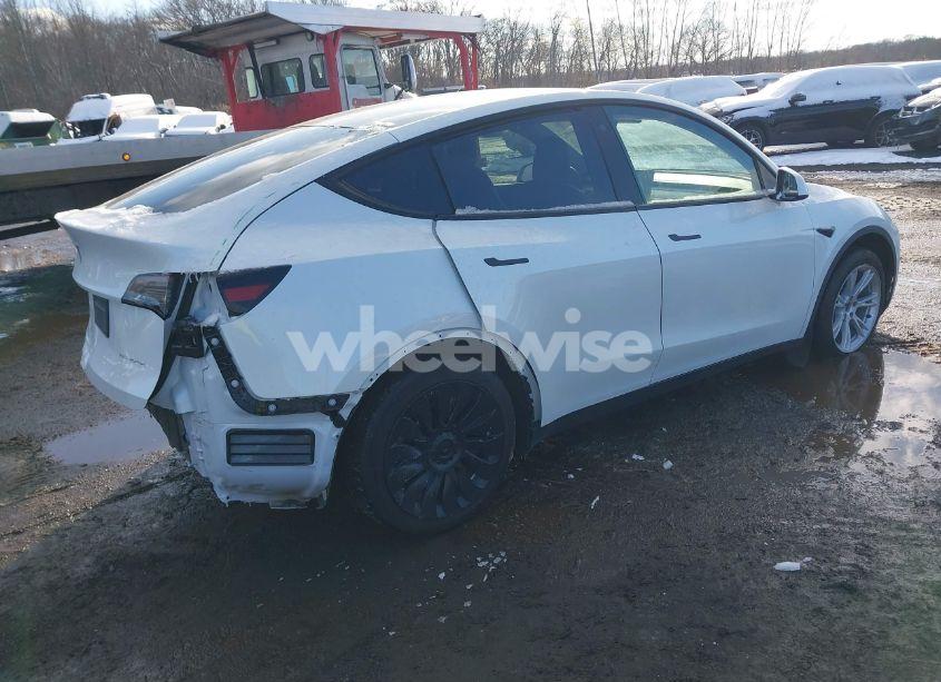 Photo 4 of 2020 Tesla Model Y LONG RANGE DUAL MOTOR ALL-WHEEL DRIVE (VIN 5YJYGDEE3LF044932)