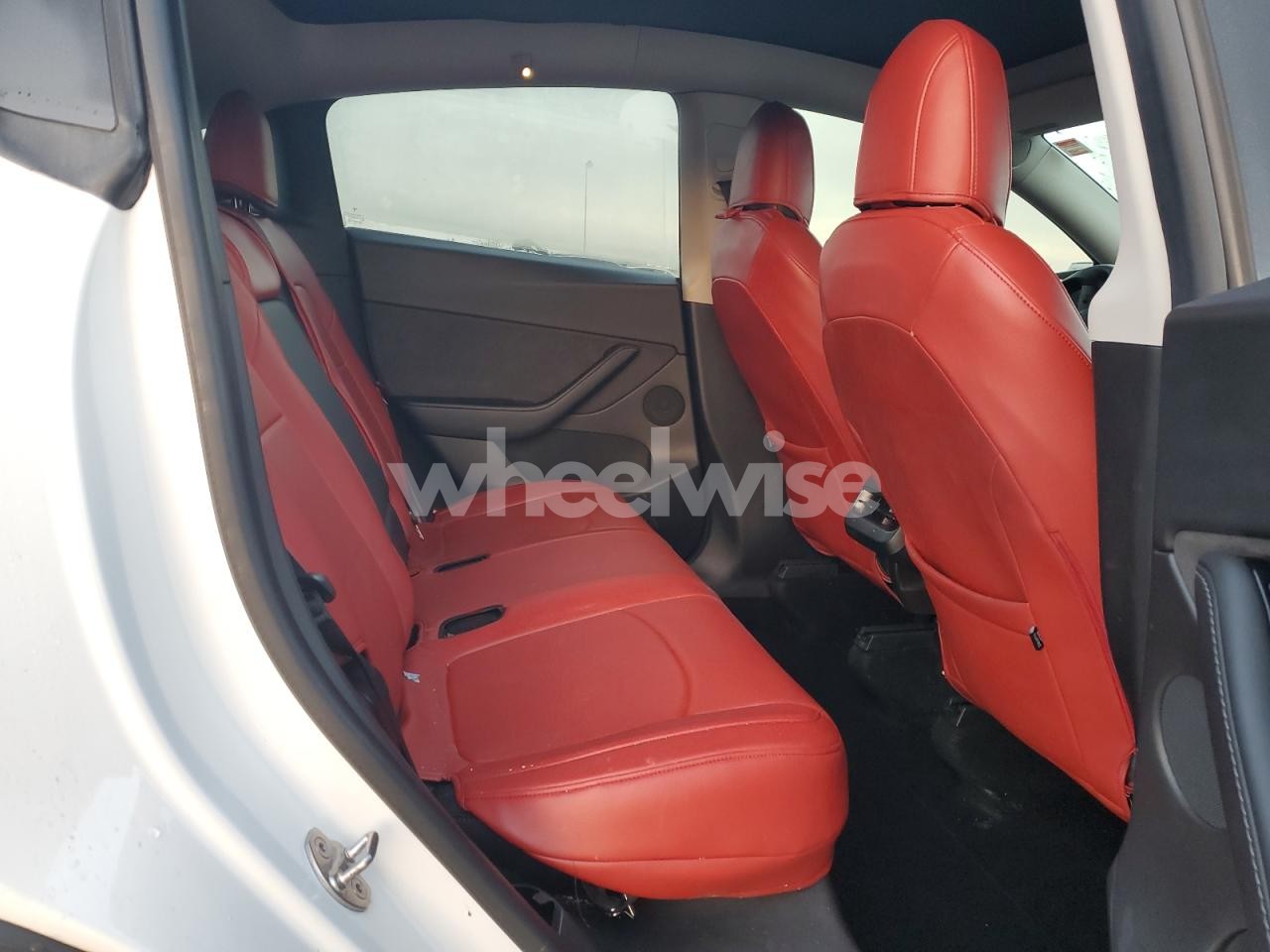 Photo 10 of 2020 TESLA MODEL Y (VIN 5YJYGDEE3LF059267)