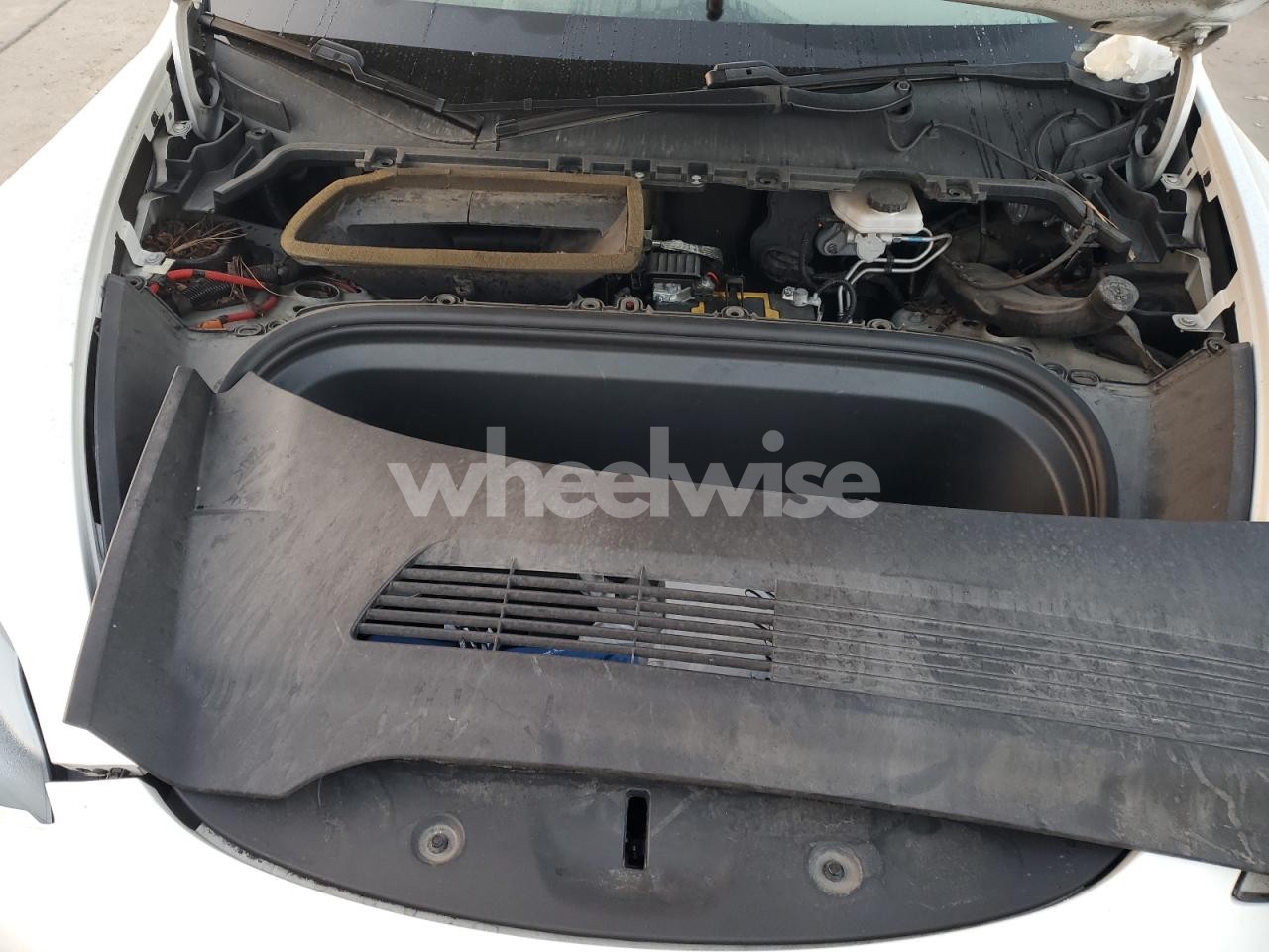 Photo 11 of 2020 TESLA MODEL Y (VIN 5YJYGDEE3LF059267)