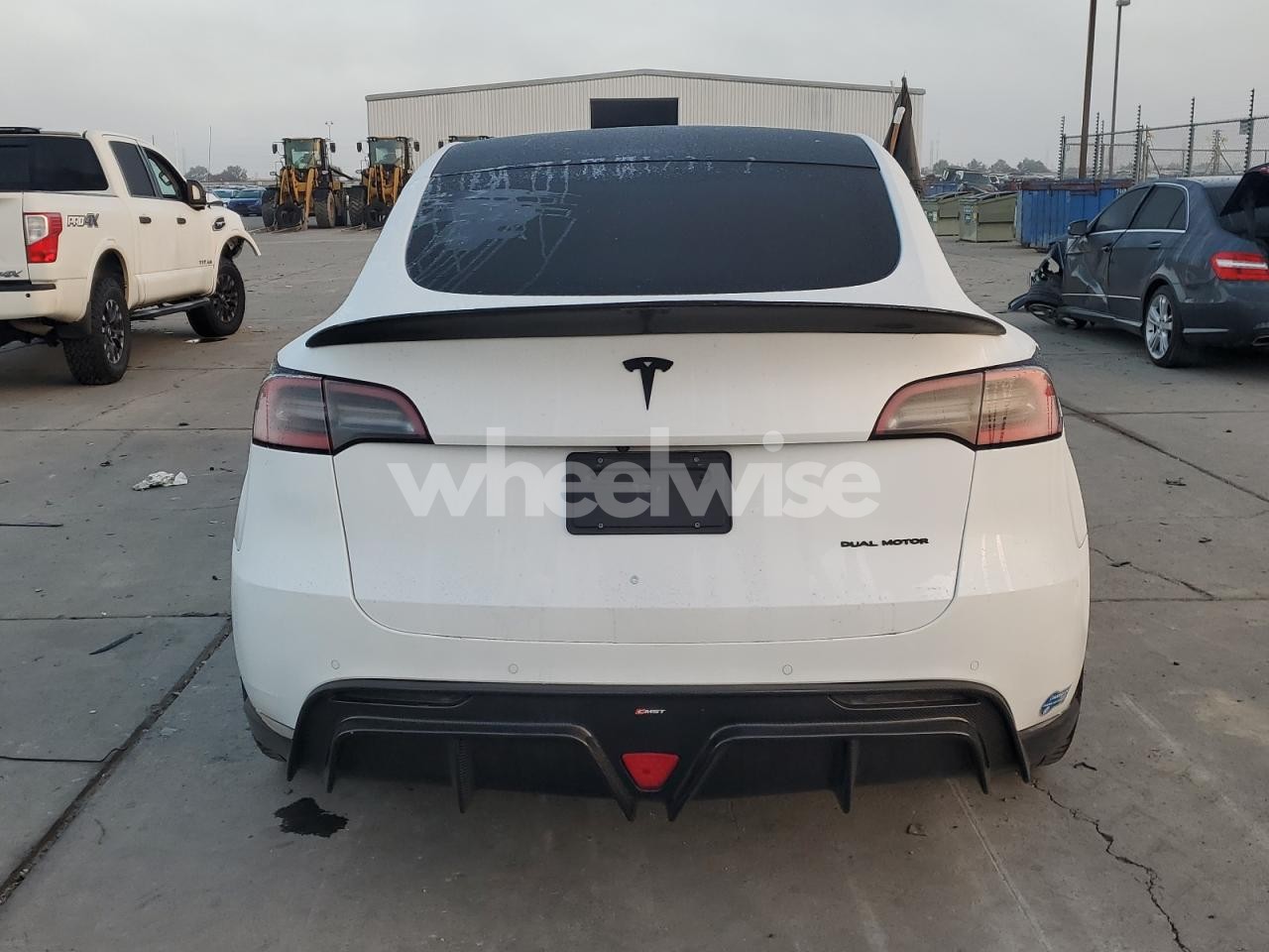 Photo 6 of 2020 TESLA MODEL Y (VIN 5YJYGDEE3LF059267)