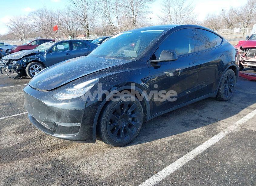 Photo 2 of 2021 Tesla Model Y LONG RANGE DUAL MOTOR ALL-WHEEL DRIVE (VIN 5YJYGDEE3MF084686)