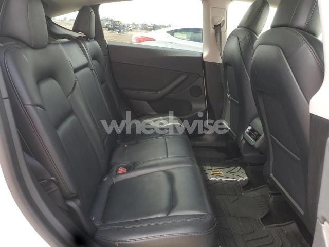 Photo 9 of 2021 TESLA MODEL Y (VIN 5YJYGDEE3MF148774)