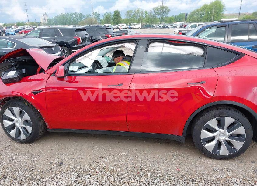 Photo 15 of 2021 Tesla Model Y LONG RANGE DUAL MOTOR ALL-WHEEL DRIVE (VIN 5YJYGDEE3MF173321)