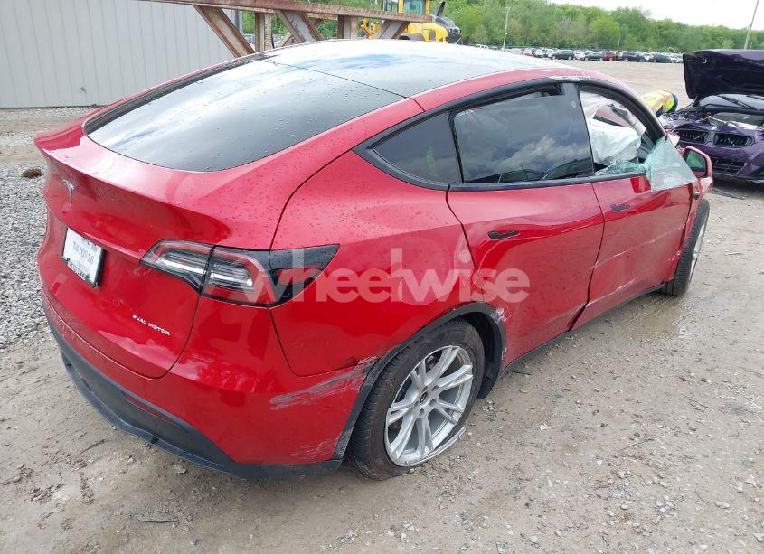 Photo 4 of 2021 Tesla Model Y LONG RANGE DUAL MOTOR ALL-WHEEL DRIVE (VIN 5YJYGDEE3MF173321)