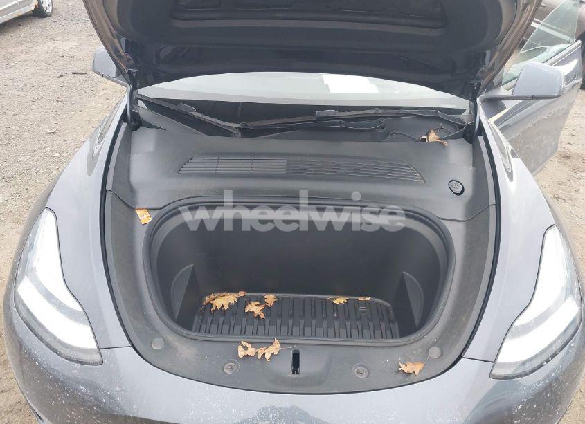 Photo 10 of 2021 Tesla Model Y LONG RANGE DUAL MOTOR ALL-WHEEL DRIVE (VIN 5YJYGDEE3MF190507)