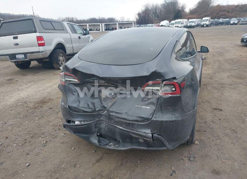 Photo 16 of 2021 Tesla Model Y LONG RANGE DUAL MOTOR ALL-WHEEL DRIVE (VIN 5YJYGDEE3MF190507)