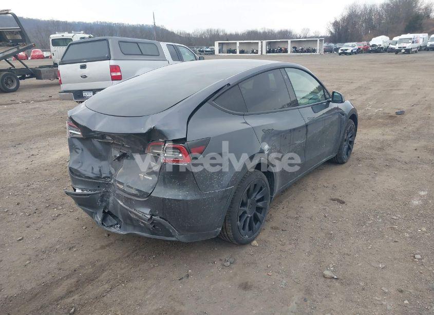 Photo 4 of 2021 Tesla Model Y LONG RANGE DUAL MOTOR ALL-WHEEL DRIVE (VIN 5YJYGDEE3MF190507)