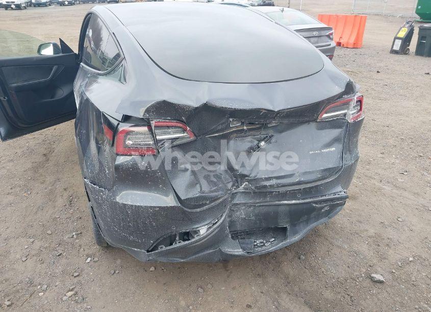 Photo 6 of 2021 Tesla Model Y LONG RANGE DUAL MOTOR ALL-WHEEL DRIVE (VIN 5YJYGDEE3MF190507)