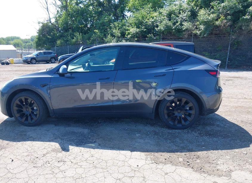 Photo 15 of 2021 Tesla Model Y LONG RANGE DUAL MOTOR ALL-WHEEL DRIVE (VIN 5YJYGDEE3MF192001)