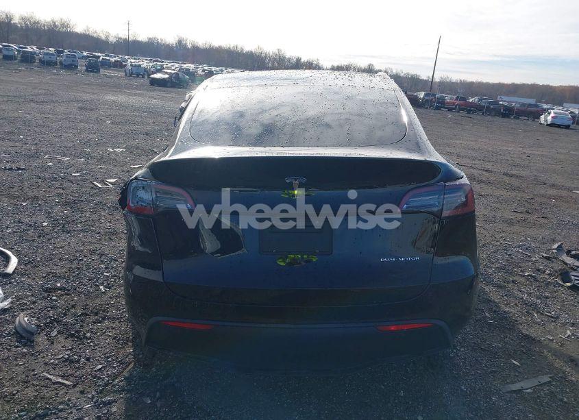 Photo 16 of 2021 Tesla Model Y LONG RANGE DUAL MOTOR ALL-WHEEL DRIVE (VIN 5YJYGDEE3MF196128)