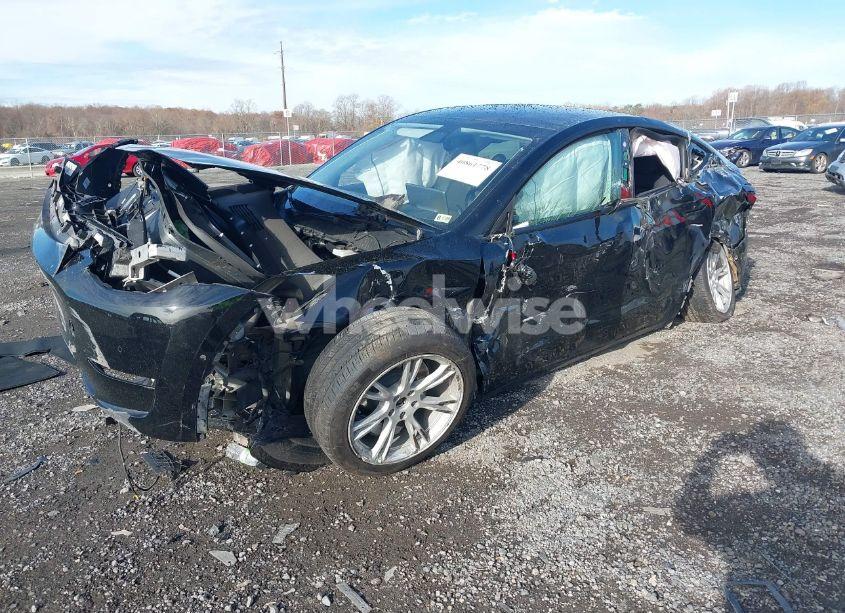 Photo 2 of 2021 Tesla Model Y LONG RANGE DUAL MOTOR ALL-WHEEL DRIVE (VIN 5YJYGDEE3MF196128)