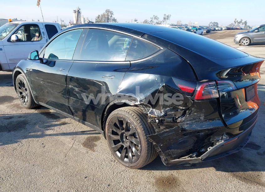 Photo 3 of 2021 Tesla Model Y LONG RANGE DUAL MOTOR ALL-WHEEL DRIVE (VIN 5YJYGDEE3MF215549)