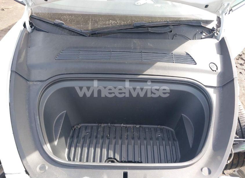 Photo 10 of 2021 Tesla Model Y LONG RANGE DUAL MOTOR ALL-WHEEL DRIVE (VIN 5YJYGDEE3MF246929)