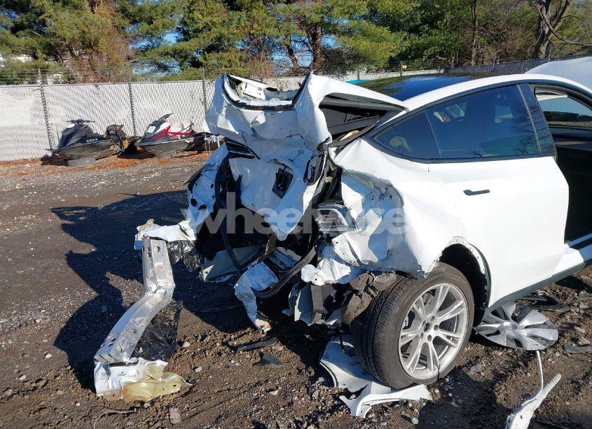 Photo 18 of 2021 Tesla Model Y LONG RANGE DUAL MOTOR ALL-WHEEL DRIVE (VIN 5YJYGDEE3MF299758)
