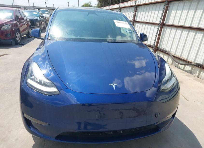 Photo 12 of 2021 Tesla Model Y LONG RANGE DUAL MOTOR ALL-WHEEL DRIVE (VIN 5YJYGDEE3MF300505)