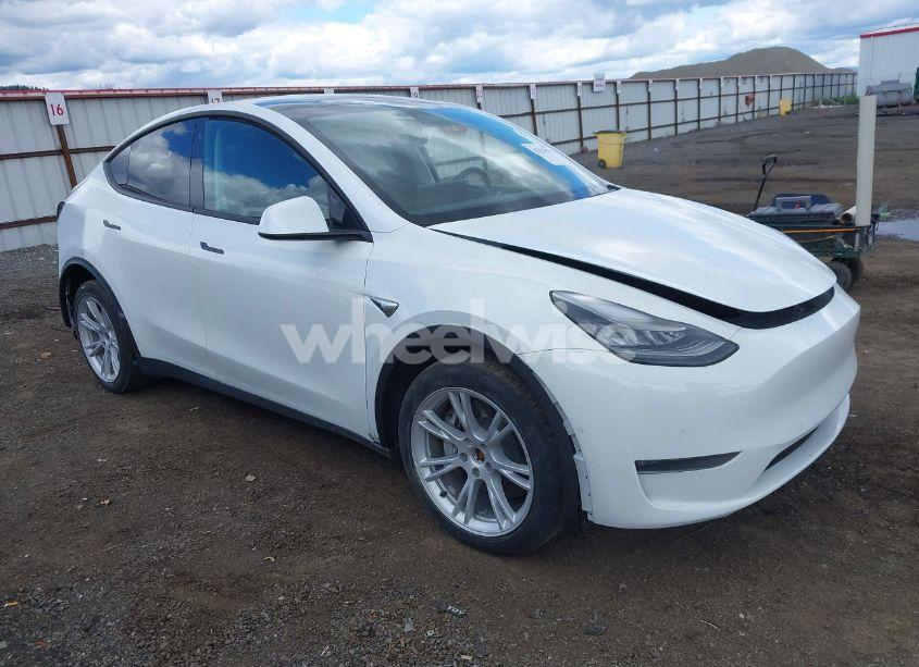 2020 Tesla Model Y LONG RANGE DUAL MOTOR ALL-WHEEL DRIVE (VIN 5YJYGDEE4LF016749) main photo