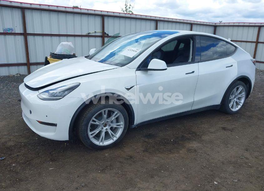 Photo 2 of 2020 Tesla Model Y LONG RANGE DUAL MOTOR ALL-WHEEL DRIVE (VIN 5YJYGDEE4LF016749)
