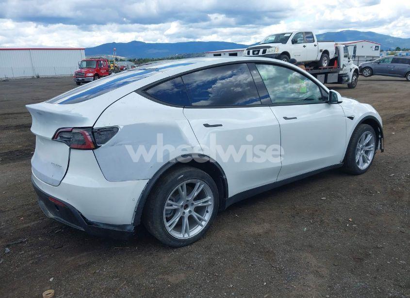 Photo 4 of 2020 Tesla Model Y LONG RANGE DUAL MOTOR ALL-WHEEL DRIVE (VIN 5YJYGDEE4LF016749)