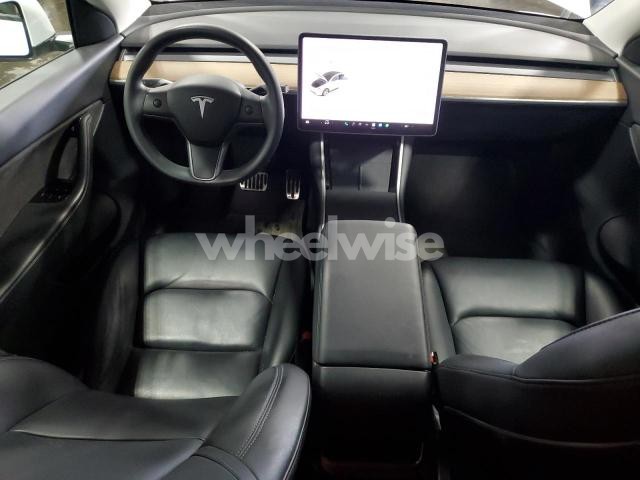 Photo 11 of 2020 TESLA MODEL Y (VIN 5YJYGDEE4LF030733)