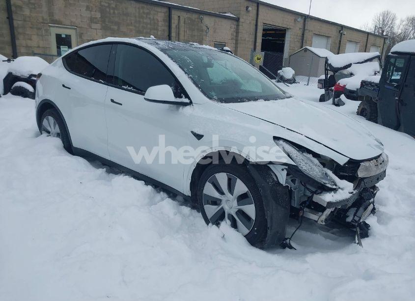 2020 Tesla Model Y LONG RANGE DUAL MOTOR ALL-WHEEL DRIVE (VIN 5YJYGDEE4LF045037) main photo