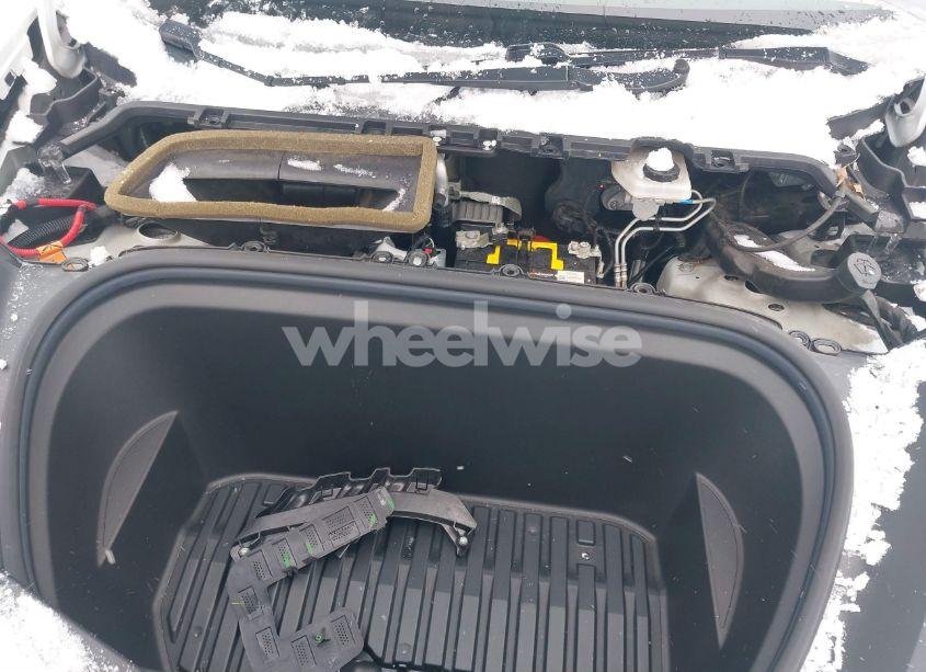 Photo 10 of 2020 Tesla Model Y LONG RANGE DUAL MOTOR ALL-WHEEL DRIVE (VIN 5YJYGDEE4LF045037)