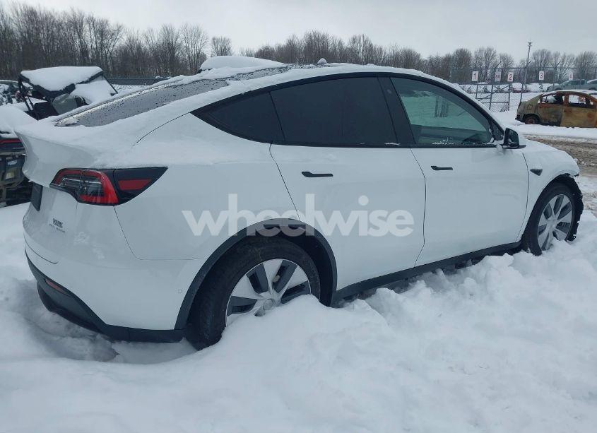 Photo 4 of 2020 Tesla Model Y LONG RANGE DUAL MOTOR ALL-WHEEL DRIVE (VIN 5YJYGDEE4LF045037)