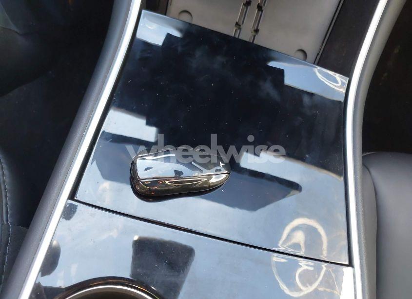 Photo 11 of 2021 Tesla Model Y LONG RANGE DUAL MOTOR ALL-WHEEL DRIVE (VIN 5YJYGDEE4MF076953)