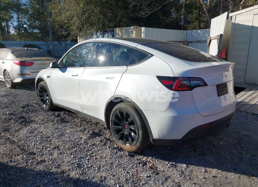 Photo 3 of 2021 Tesla Model Y LONG RANGE DUAL MOTOR ALL-WHEEL DRIVE (VIN 5YJYGDEE4MF076953)