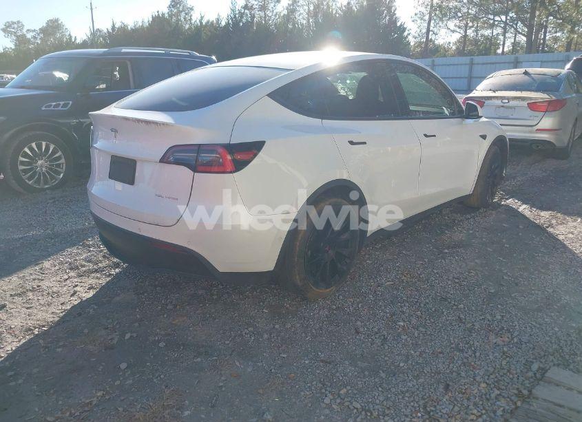Photo 4 of 2021 Tesla Model Y LONG RANGE DUAL MOTOR ALL-WHEEL DRIVE (VIN 5YJYGDEE4MF076953)