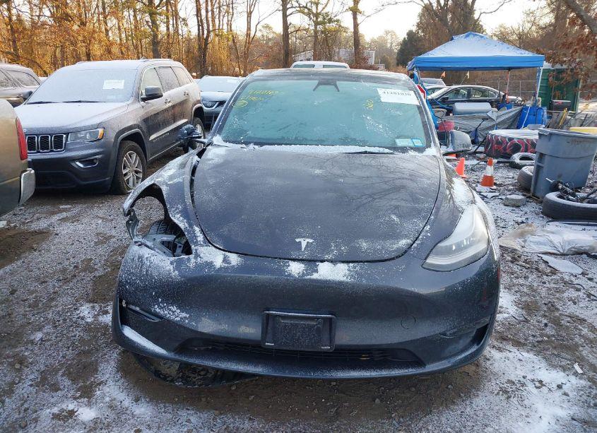 Photo 11 of 2021 Tesla Model Y LONG RANGE DUAL MOTOR ALL-WHEEL DRIVE (VIN 5YJYGDEE4MF142255)