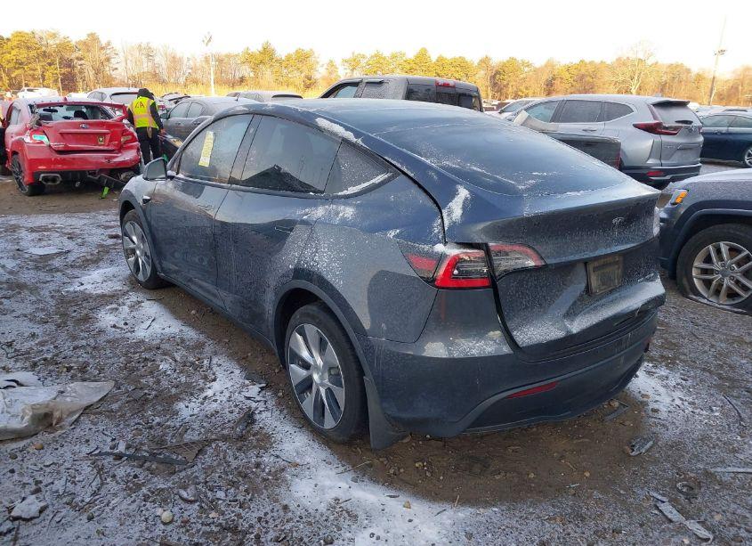 Photo 3 of 2021 Tesla Model Y LONG RANGE DUAL MOTOR ALL-WHEEL DRIVE (VIN 5YJYGDEE4MF142255)