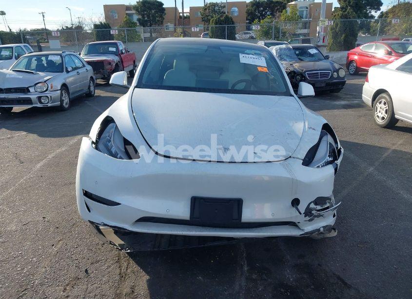 Photo 12 of 2021 Tesla Model Y LONG RANGE DUAL MOTOR ALL-WHEEL DRIVE (VIN 5YJYGDEE4MF151716)