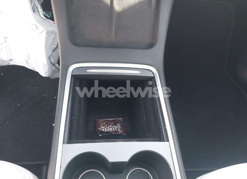 Photo 18 of 2021 Tesla Model Y LONG RANGE DUAL MOTOR ALL-WHEEL DRIVE (VIN 5YJYGDEE4MF151716)