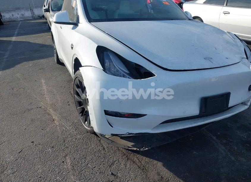 Photo 19 of 2021 Tesla Model Y LONG RANGE DUAL MOTOR ALL-WHEEL DRIVE (VIN 5YJYGDEE4MF151716)