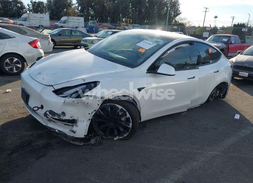 Photo 2 of 2021 Tesla Model Y LONG RANGE DUAL MOTOR ALL-WHEEL DRIVE (VIN 5YJYGDEE4MF151716)