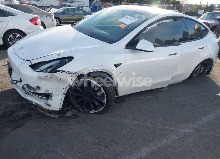 Photo 6 of 2021 Tesla Model Y LONG RANGE DUAL MOTOR ALL-WHEEL DRIVE (VIN 5YJYGDEE4MF151716)