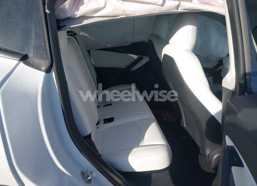 Photo 8 of 2021 Tesla Model Y LONG RANGE DUAL MOTOR ALL-WHEEL DRIVE (VIN 5YJYGDEE4MF151716)
