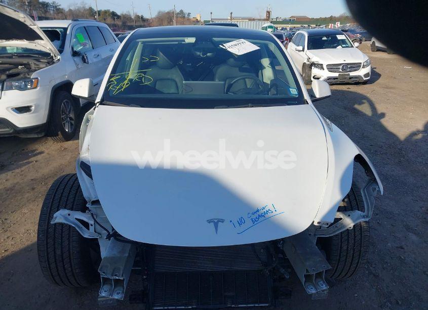 Photo 12 of 2021 Tesla Model Y LONG RANGE DUAL MOTOR ALL-WHEEL DRIVE (VIN 5YJYGDEE4MF200185)