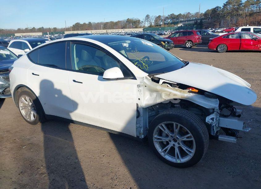 Photo 13 of 2021 Tesla Model Y LONG RANGE DUAL MOTOR ALL-WHEEL DRIVE (VIN 5YJYGDEE4MF200185)