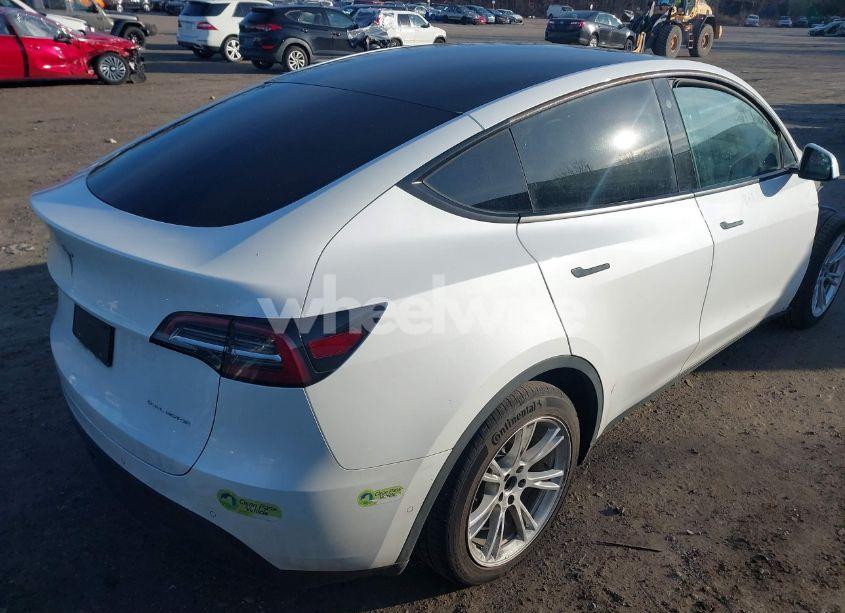 Photo 4 of 2021 Tesla Model Y LONG RANGE DUAL MOTOR ALL-WHEEL DRIVE (VIN 5YJYGDEE4MF200185)