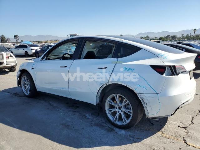 Photo 10 of 2021 TESLA MODEL Y (VIN 5YJYGDEE4MF210067)