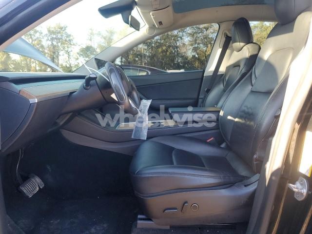 Photo 2 of 2021 TESLA MODEL Y (VIN 5YJYGDEE4MF253999)