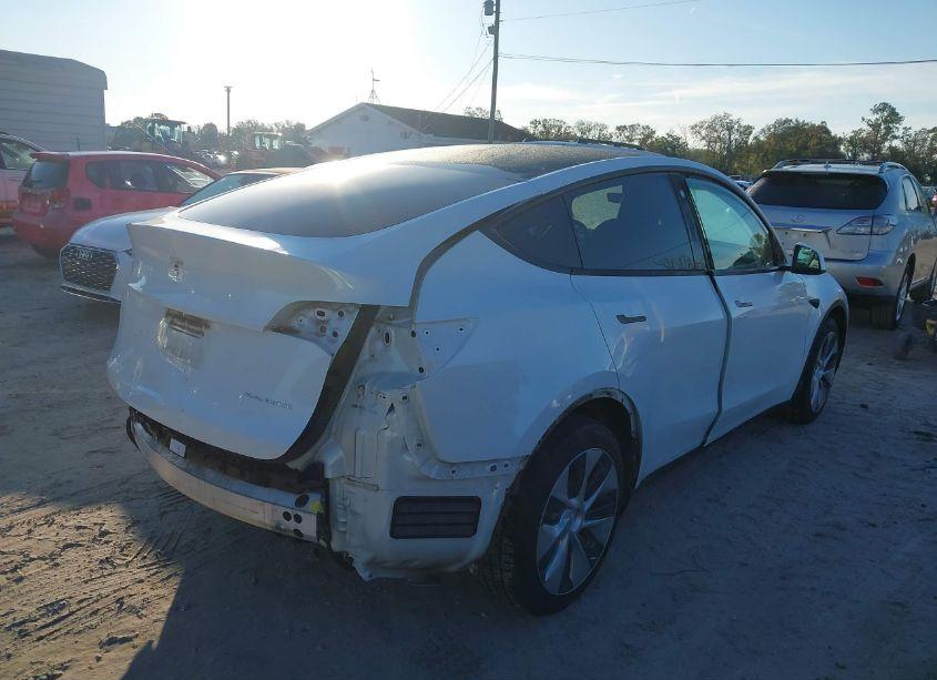 Photo 4 of 2021 Tesla Model Y LONG RANGE DUAL MOTOR ALL-WHEEL DRIVE (VIN 5YJYGDEE4MF259589)