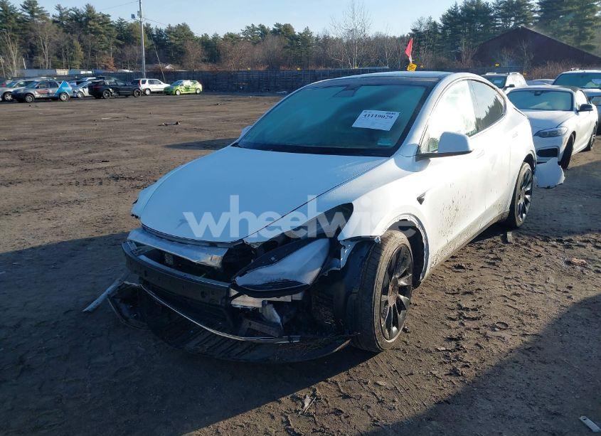 Photo 2 of 2020 Tesla Model Y LONG RANGE DUAL MOTOR ALL-WHEEL DRIVE (VIN 5YJYGDEE5LF033298)