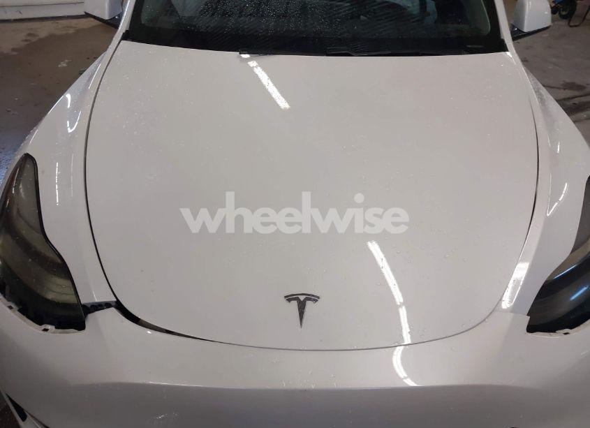 Photo 10 of 2020 Tesla Model Y LONG RANGE DUAL MOTOR ALL-WHEEL DRIVE (VIN 5YJYGDEE5LF043801)
