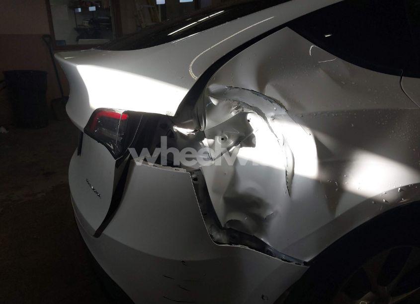 Photo 19 of 2020 Tesla Model Y LONG RANGE DUAL MOTOR ALL-WHEEL DRIVE (VIN 5YJYGDEE5LF043801)